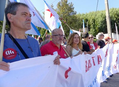 17-07-13 OcupacionOficinasUTEponteRande13.JPG